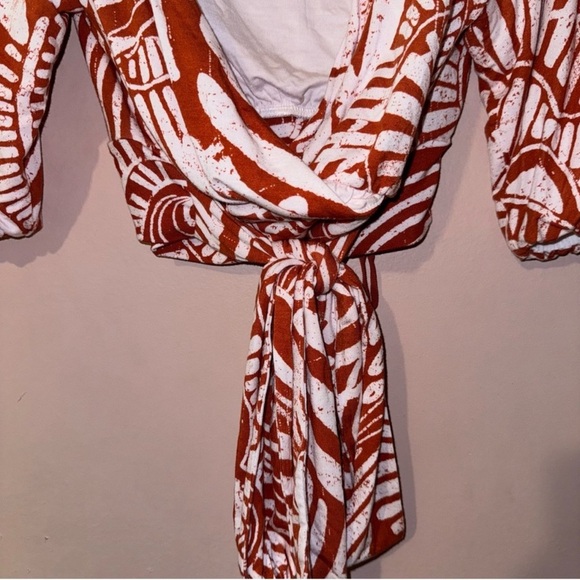 Anthropologie Burnt Orange TerracotaTropical Plunge V-Neck Tie Front Crop Top XS - Picture 7 of 8